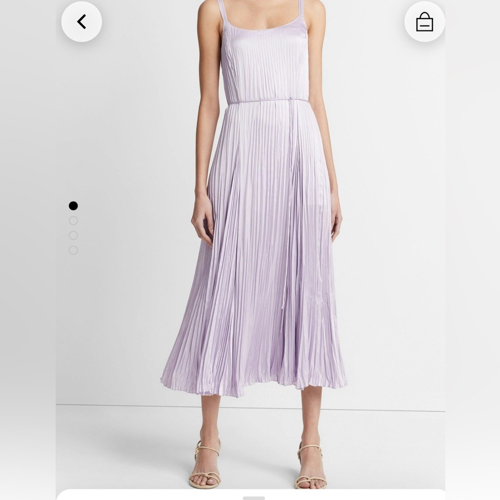 SOLD Beautiful Vince dress size M in bright lilac color - Picture 4 of 14